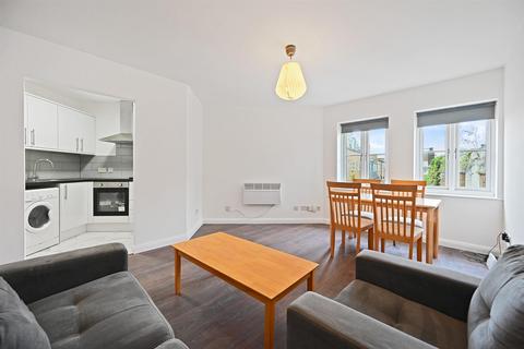 1 bedroom flat to rent, Byron Mews, London NW3