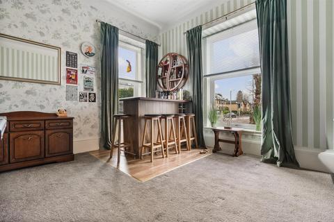 4 bedroom flat for sale, Eldon Street, Greenock