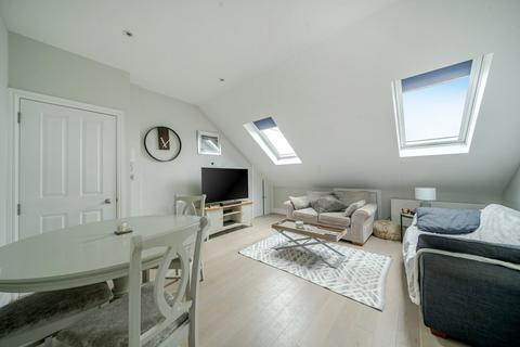 1 bedroom flat for sale, Ravenstone Street, Balham, London, SW12