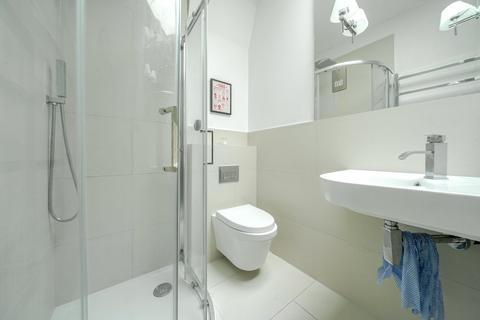 1 bedroom flat for sale, Ravenstone Street, Balham, London, SW12