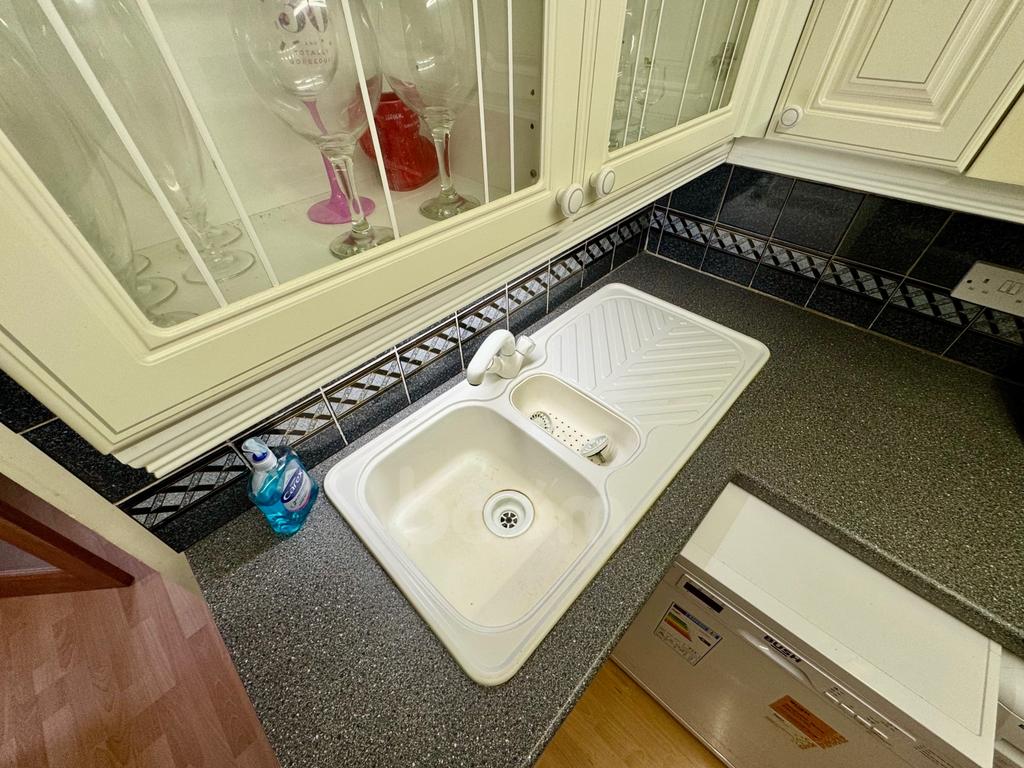 St.Margaret Avenue sink