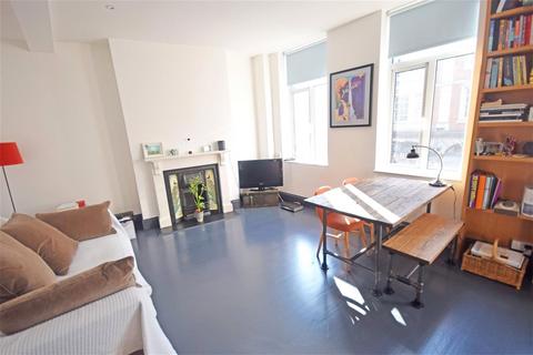 1 bedroom apartment to rent, Garfield Road, Twickenham