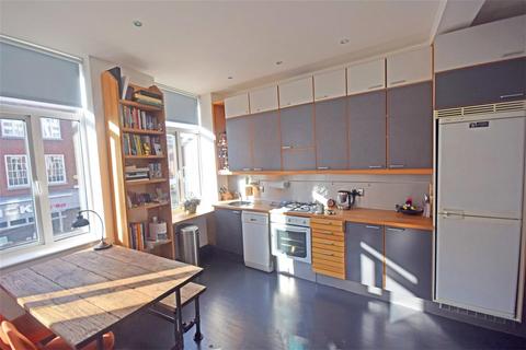 1 bedroom apartment to rent, Garfield Road, Twickenham