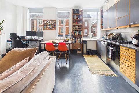 1 bedroom apartment to rent, Garfield Road, Twickenham