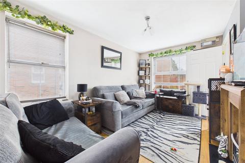 2 bedroom townhouse for sale, Drovers Close, Uttoxeter ST14