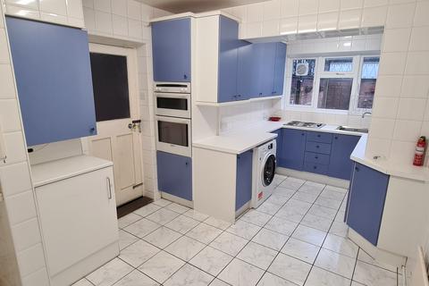 undefined, Midland Road, WELLINGBOROUGH