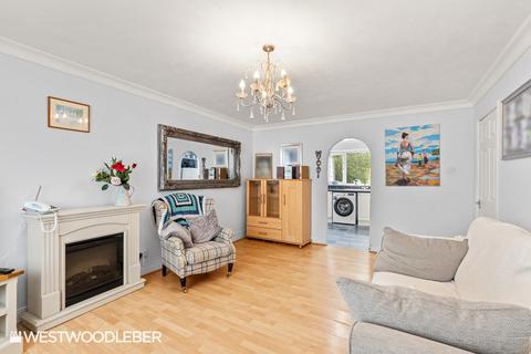 undefined, Cozens Road, Ware SG12