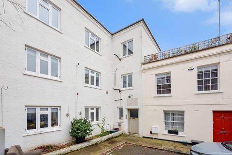 2 bedroom flat to rent, Fortess Grove, Kentish Town, London, NW5