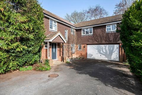 undefined, Guinea Court, Chineham