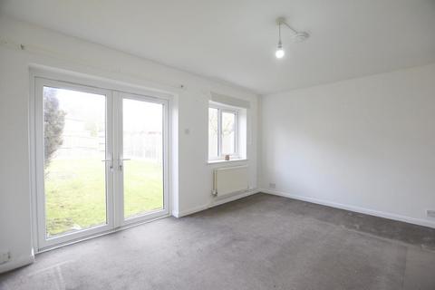 3 bedroom semi-detached house to rent, Langdale Close, Dagenham, RM8
