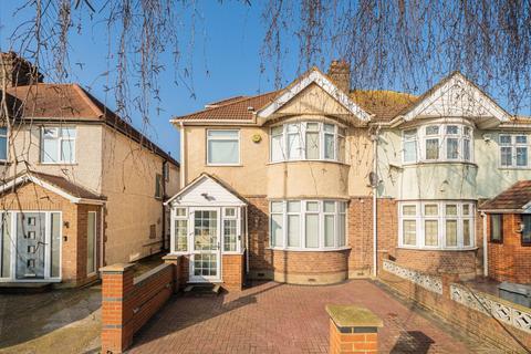 undefined, Great West Road, Isleworth TW7