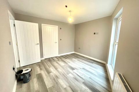 2 bedroom house to rent, The Boulevard, Bournemouth, BH7