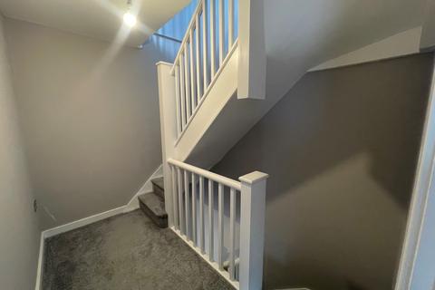 2 bedroom house to rent, The Boulevard, Bournemouth, BH7
