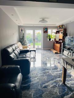 5 bedroom house to rent, Wolseley Road, Romford, RM7