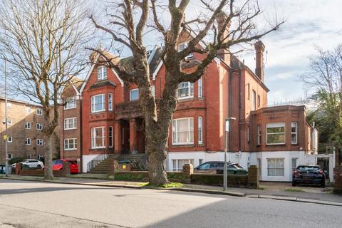 Stanford Avenue, Brighton