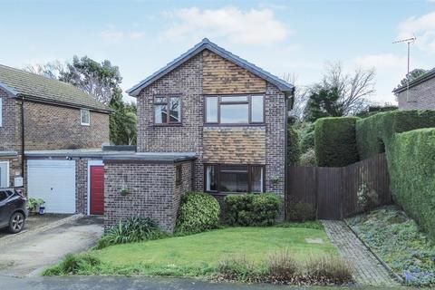 undefined, The Hawthornes, Broad Oak