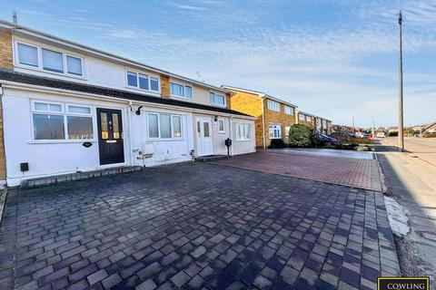 3 bedroom terraced house for sale - Beauchamps Drive, Wickford