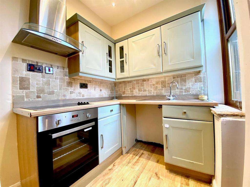 KITCHEN.jpg