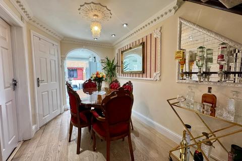 3 bedroom terraced house for sale, Merganser Gardens, West Thamesmead, London, SE28 0DH