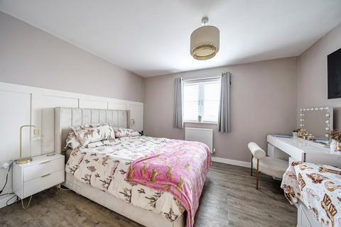 2 bedroom apartment for sale, Airfield Way, Weldon, Corby