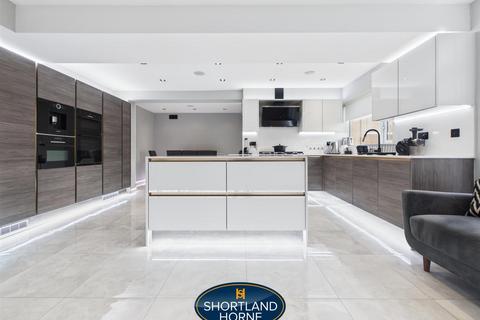 undefined, Holyhead Road, West Midlands CV5