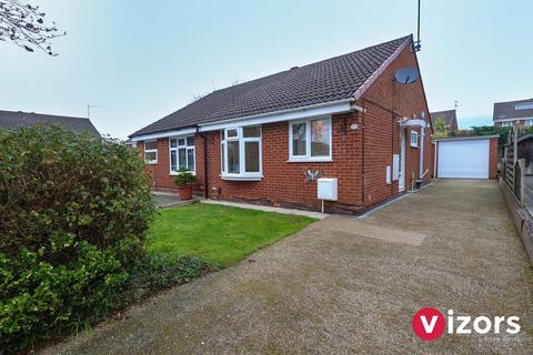 1 bedroom semi-detached bungalow for sale, Meriden Close, Winyates Green, Redditch