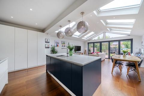 Charminster Avenue, Wimbledon, London, SW19