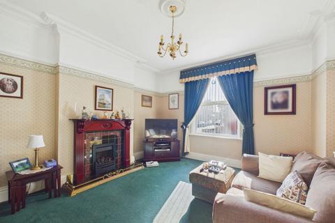 undefined, 17 Well Close Terrace, Whitby