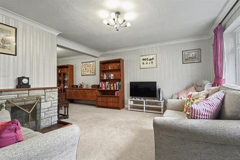 undefined, Chandlers Ford