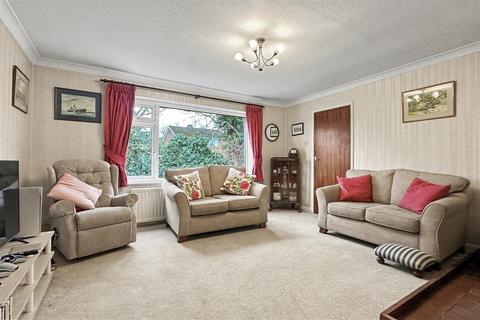 undefined, Chandlers Ford