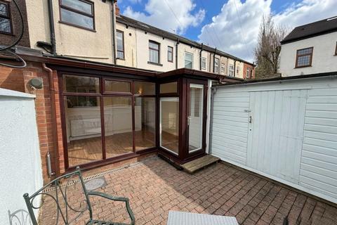 3 bedroom terraced house for sale, Stockport Road, Hyde, SK14 5RA