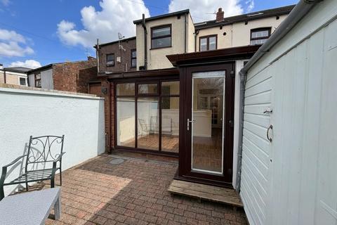3 bedroom terraced house for sale, Stockport Road, Hyde, SK14 5RA