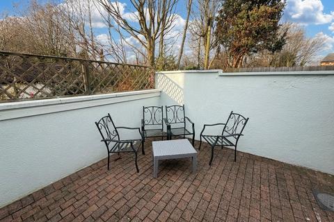 3 bedroom terraced house for sale, Stockport Road, Hyde, SK14 5RA