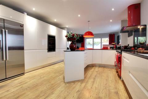 4 bedroom detached house for sale, Willingham Way, Hull HU10