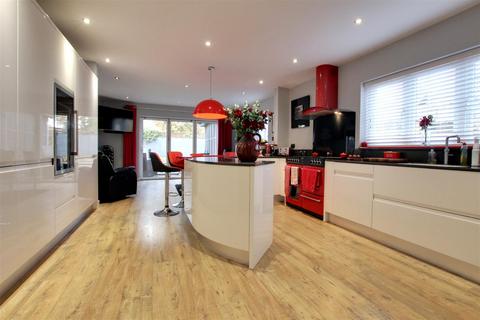 4 bedroom detached house for sale, Willingham Way, Hull HU10