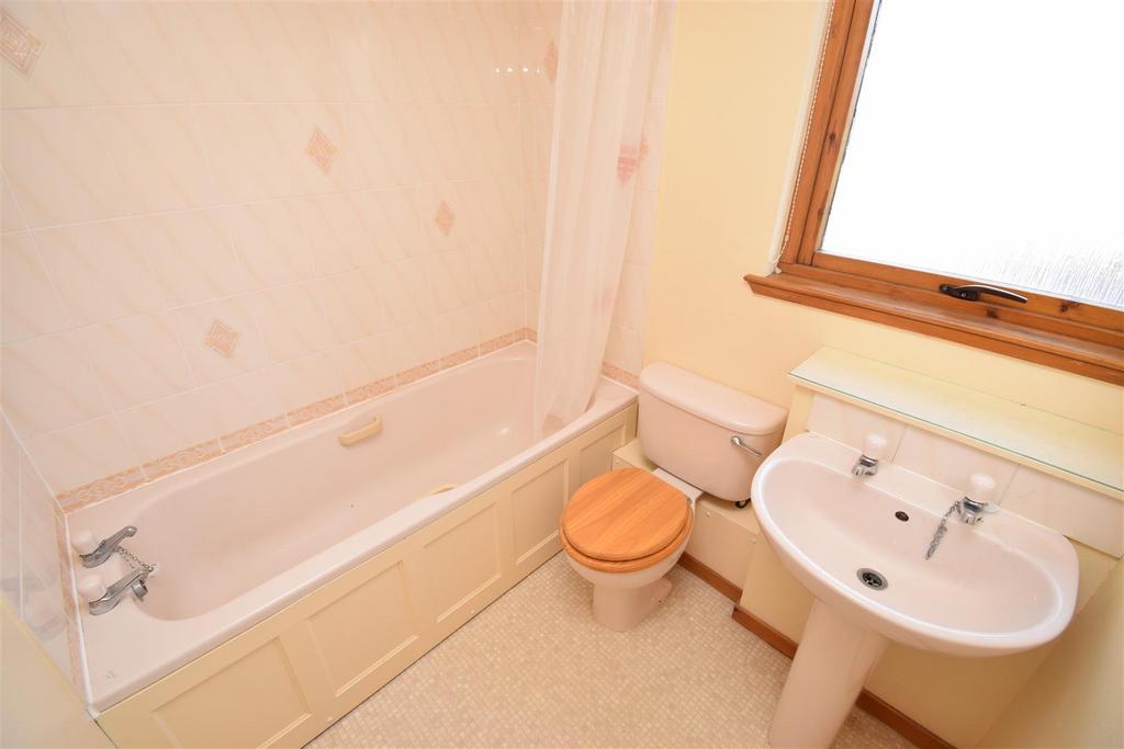 Bathroom.jpg