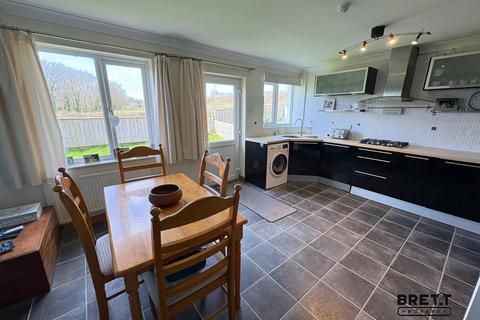 3 bedroom detached house for sale, Hazel Grove, Llanstadwell, Milford Haven, Pembrokeshire. SA73 1EW