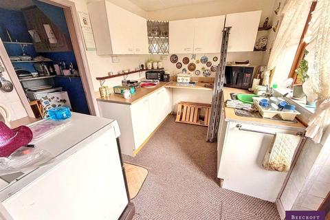 3 bedroom semi-detached house for sale, Woodhead Drive, Blacker Hill, Barnsley