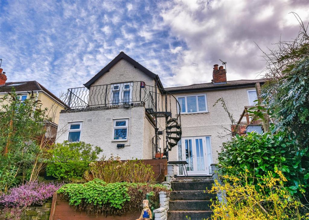 29 Goldthorn Avenue - Rear.jpg