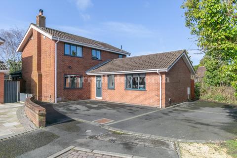 undefined, Daisyfields, Preston PR4