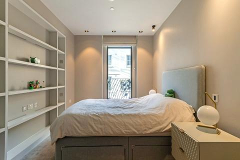 1 bedroom flat for sale, Young Street, London