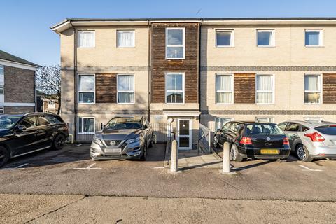 2 bedroom flat for sale - Chelmer Apartments, North Crockerford, Basildon, SS16