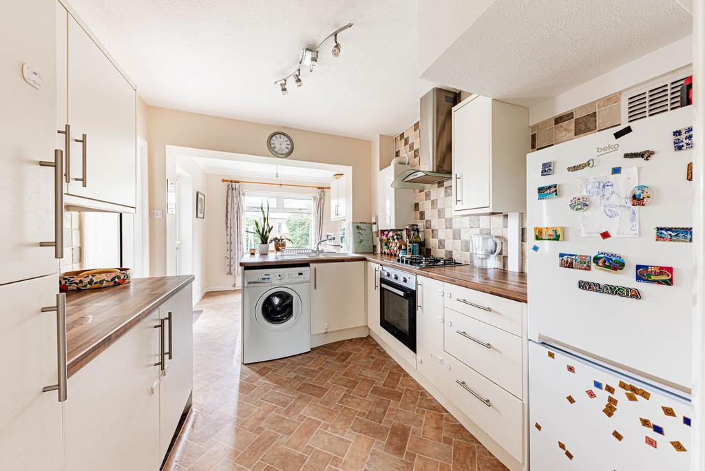 Kitchen (2)