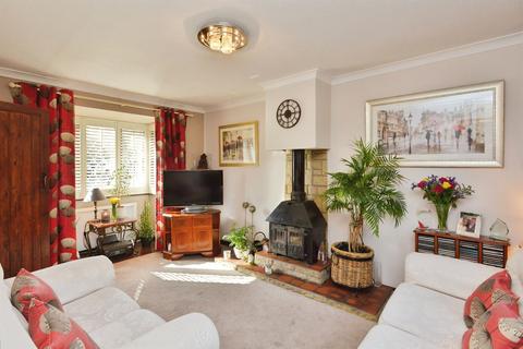 3 bedroom semi-detached house for sale, Ladymead Close, Whaddon, Milton Keynes