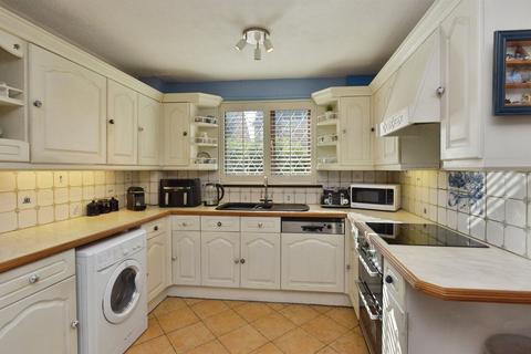 3 bedroom semi-detached house for sale, Ladymead Close, Whaddon, Milton Keynes