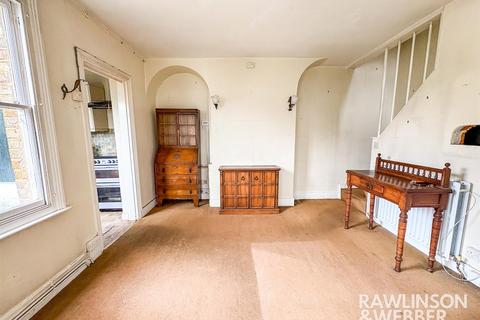2 bedroom end of terrace house for sale, Summer Gardens, East Molesey KT8