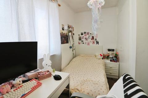 undefined, Giralda Close, London E16