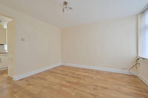 2 bedroom semi-detached house to rent, Eastfield Avenue, WD24, Watford, WD24