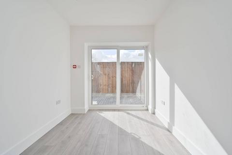 undefined, Whippendell Road, WD18, Watford, WD18