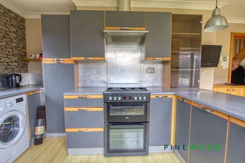 undefined, Queens Court, Mansfield NG19